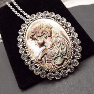 HANDMADE CARVED ABALONG SHELL VICTORIAN WOMAN CAMEO W/ CRYSTALS NECKLACE D1